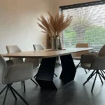 Eettafel in massieve eik Diamond