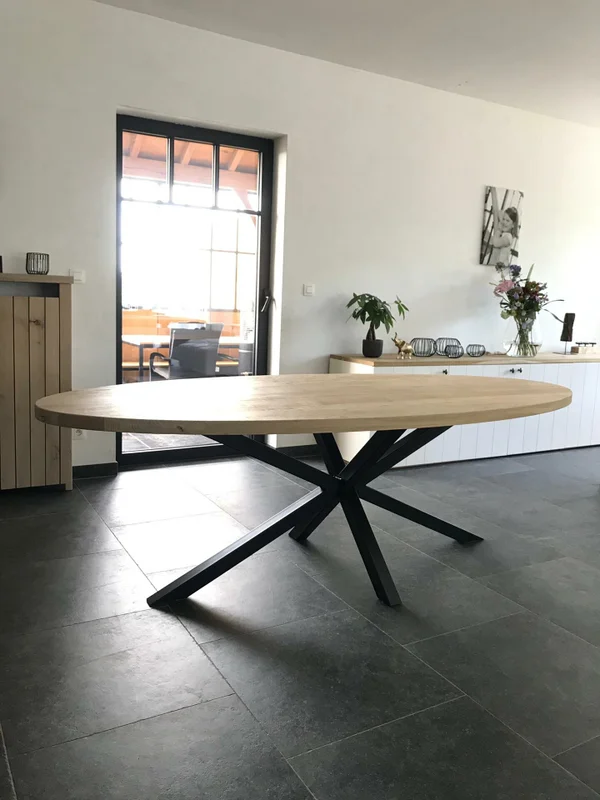 Ovale eettafel in massieve eik 3D - Afbeelding 4