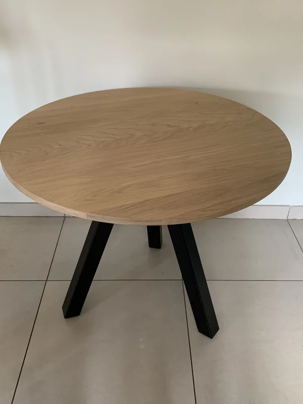 Ronde eettafel in massieve eik 3-poot - Afbeelding 5