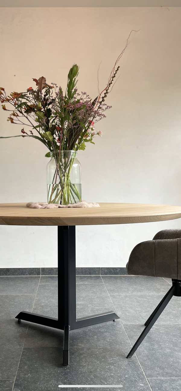 Ronde eikentafel Julio 3 poot - Afbeelding 7