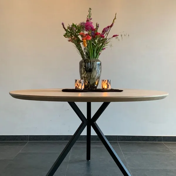 Ronde eettafel Newly