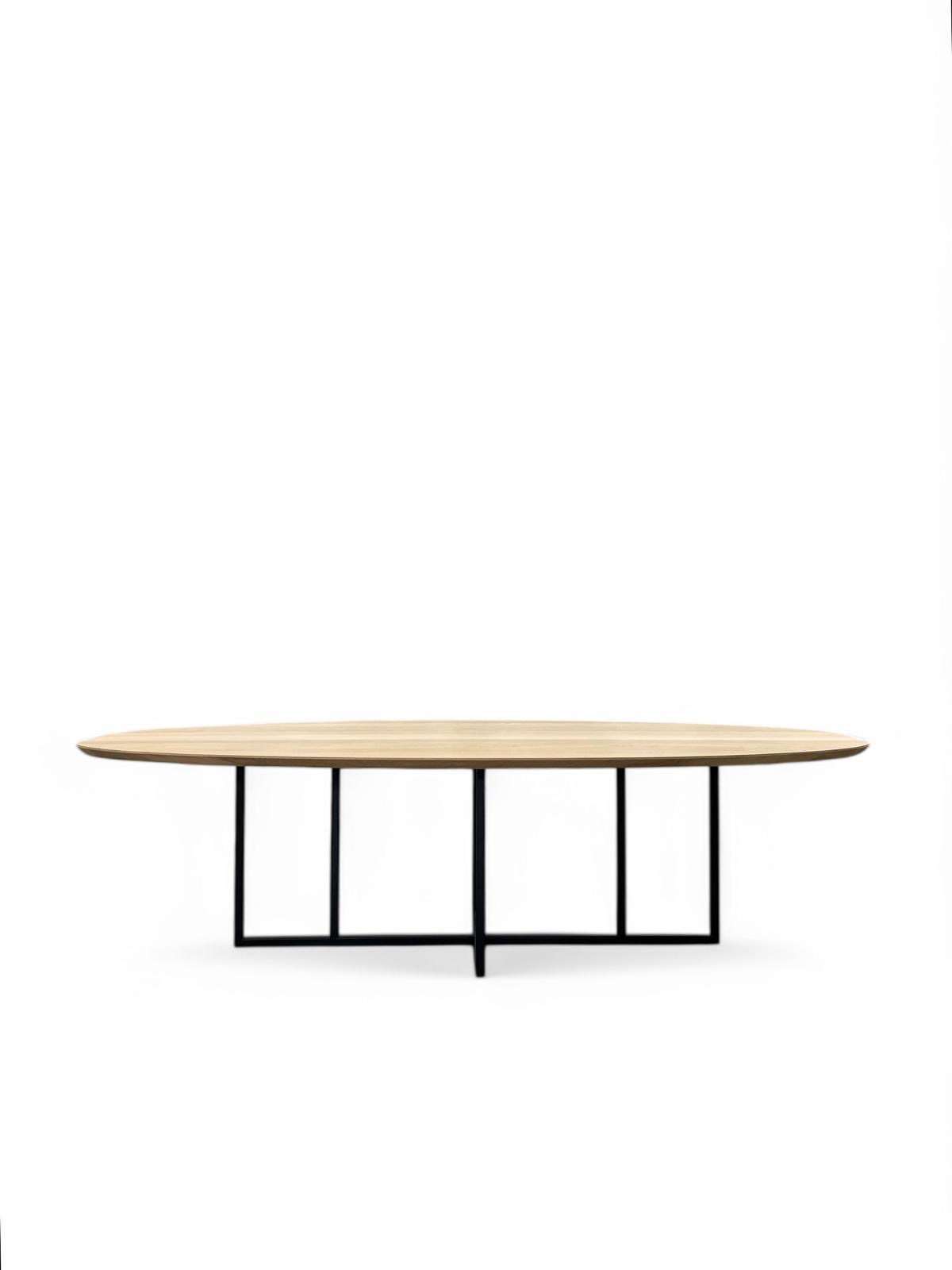 tafel in massieve eik fout ovaal rafino