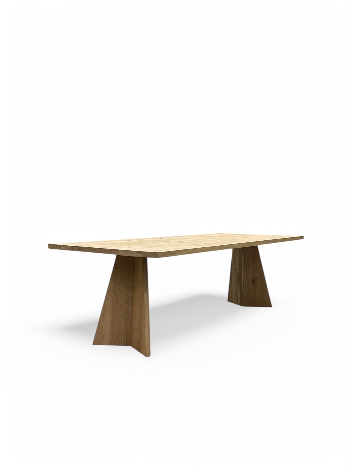 tafel in massieve eik rechthoekig Papillon strak