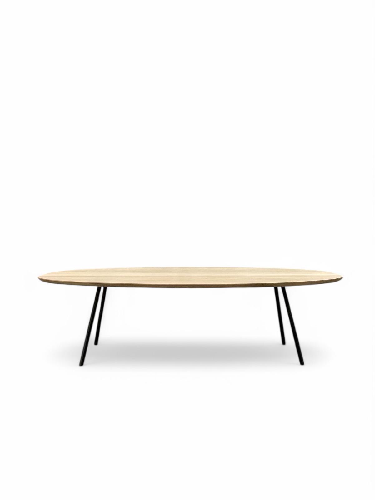 tafel in massieve eik fout ovaal Ebu